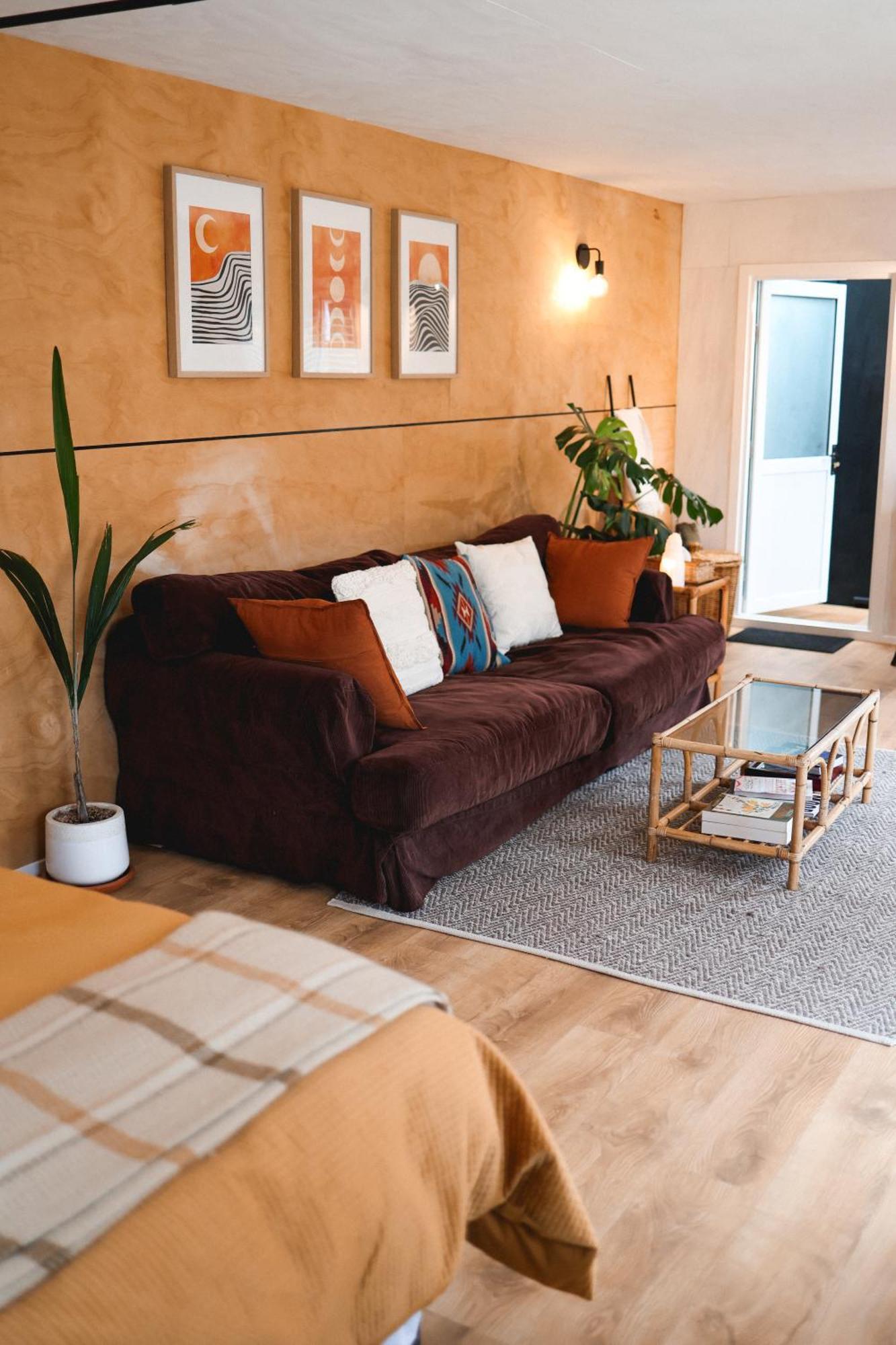 Kaitake Kabana - Unique, Off-Grid, Studio Retreat Oakura Eksteriør billede